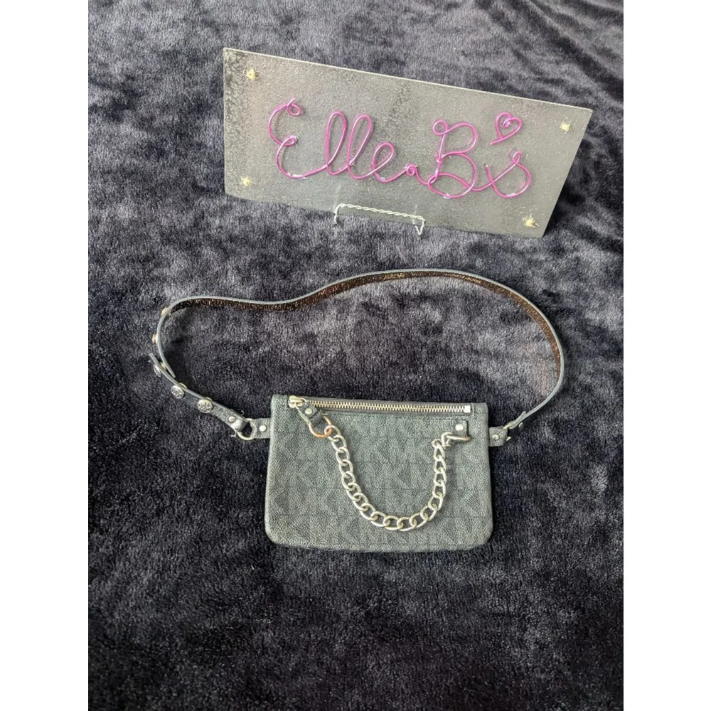 GUC MK Michael Kors Black Gray Belt Bag